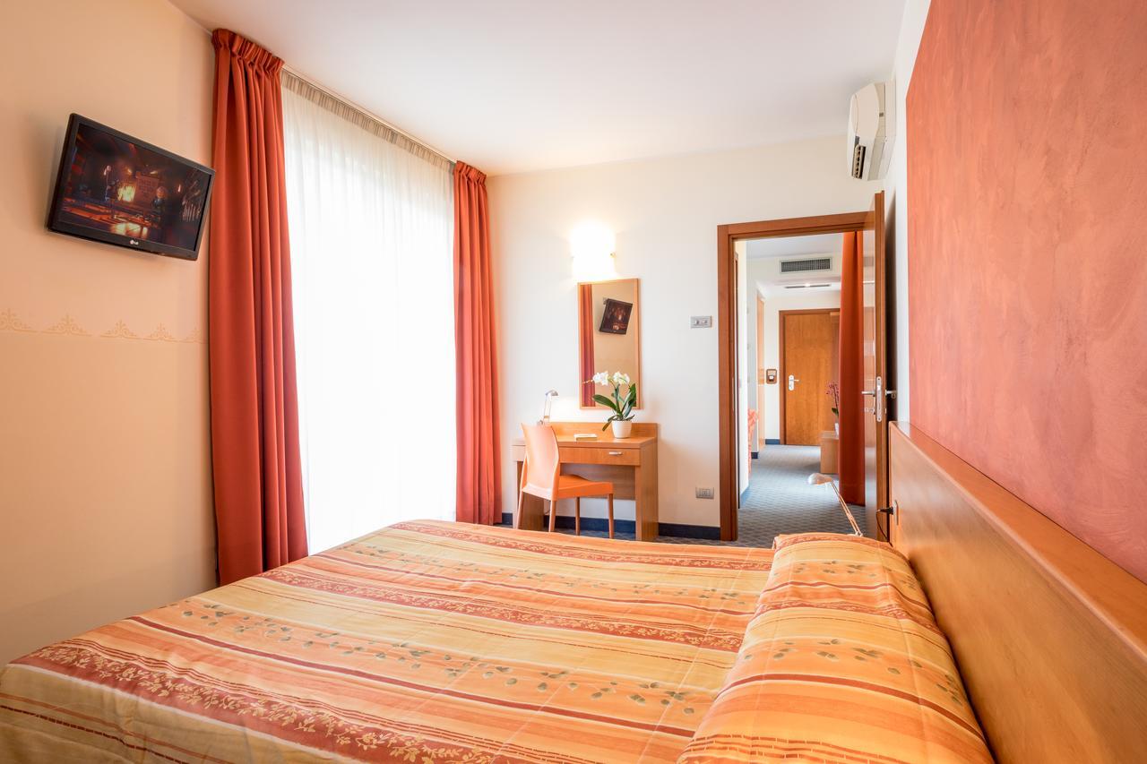 Hotel San Vito Bardolino Buitenkant foto
